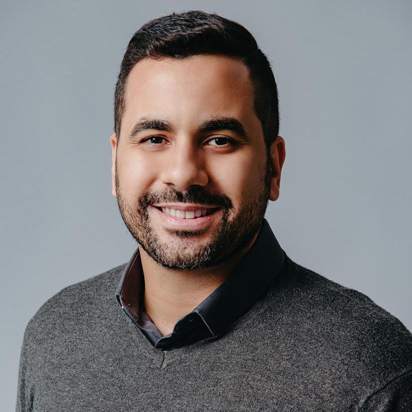 Dr. Vincius Pena Coutinho